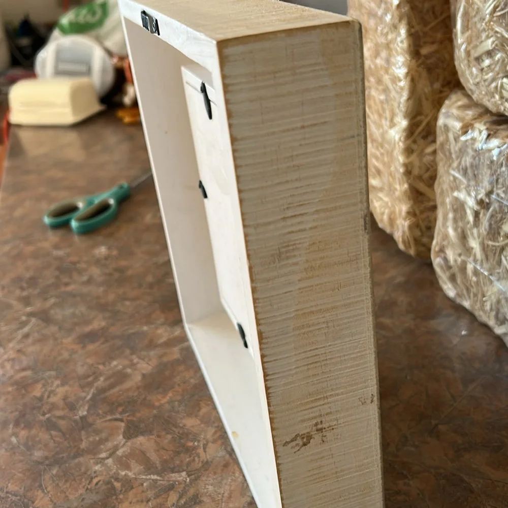 Chalk Form Style Rustic Photo Frame - Picture 5 of 10